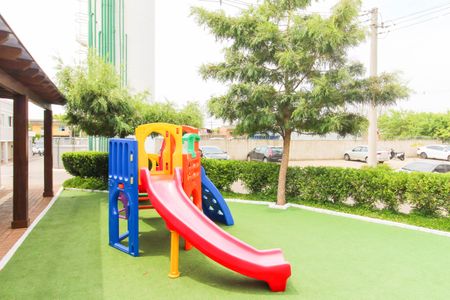 Apartamento à venda com 44m², 2 quartos e 1 vaga Apartamento à venda com 44m², 2 quartos e 1 vagaÁrea comum - Playground