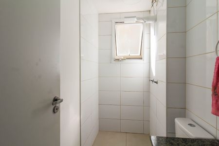 Apartamento à venda com 44m², 2 quartos e 1 vaga Apartamento à venda com 44m², 2 quartos e 1 vagaBanheiro