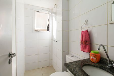 Apartamento à venda com 44m², 2 quartos e 1 vaga Apartamento à venda com 44m², 2 quartos e 1 vagaBanheiro