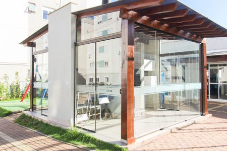 Apartamento à venda com 44m², 2 quartos e 1 vaga Apartamento à venda com 44m², 2 quartos e 1 vagaÁrea comum - Churrasqueira
