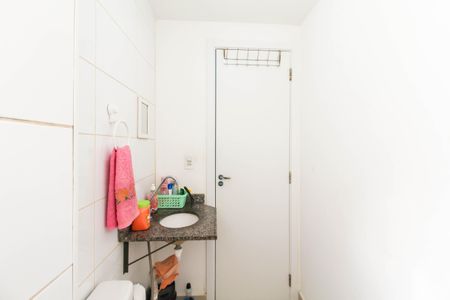 Apartamento à venda com 44m², 2 quartos e 1 vaga Apartamento à venda com 44m², 2 quartos e 1 vagaBanheiro