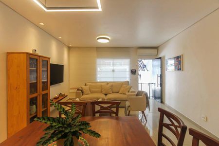 Casa à venda com 3 quartos, 143m² em Vila Formosa, São Paulo