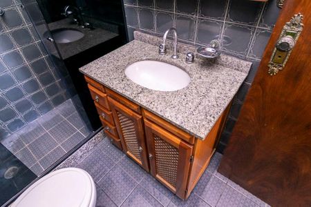 Apartamento à venda com 100m², 3 quartos e 2 vagasBanheiro da Suíte