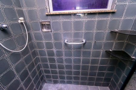 Apartamento à venda com 100m², 3 quartos e 2 vagasBanheiro da Suíte