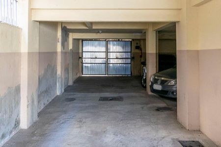 Apartamento à venda com 100m², 3 quartos e 2 vagasÁrea comum - Portão da garagem