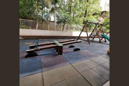 Apartamento à venda com 79m², 2 quartos e 2 vagas Apartamento à venda com 79m², 2 quartos e 2 vagasÁrea externa