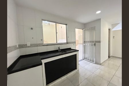 Casa para alugar com 90m², 3 quartos e 1 vagaCozinha