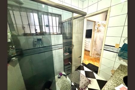 Casa à venda com 125m², 3 quartos e 2 vagasBanheiro da Suíte 1