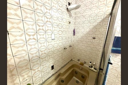 Casa à venda com 125m², 3 quartos e 2 vagasBanheiro 1