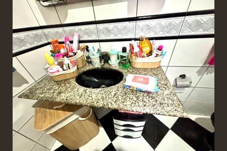 Casa à venda com 125m², 3 quartos e 2 vagasBanheiro da Suíte 1