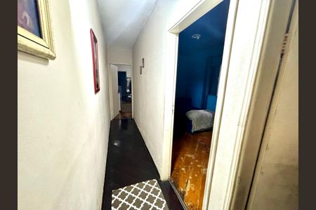 Casa à venda com 125m², 3 quartos e 2 vagasCorredor