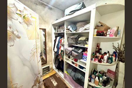 Casa à venda com 125m², 3 quartos e 2 vagasCloset
