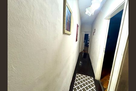 Casa à venda com 125m², 3 quartos e 2 vagasCorredor
