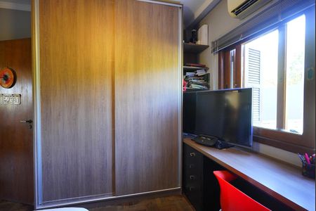 Casa de condomínio à venda com 196m², 3 quartos e 2 vagas Casa de condomínio à venda com 196m², 3 quartos e 2 vagasQuarto 3