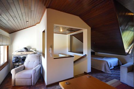 Casa de condomínio à venda com 196m², 3 quartos e 2 vagas