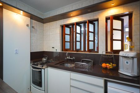 Casa de condomínio à venda com 196m², 3 quartos e 2 vagas Casa de condomínio à venda com 196m², 3 quartos e 2 vagasCozinha