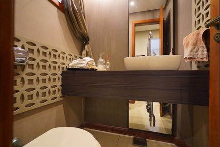 Casa de condomínio à venda com 196m², 3 quartos e 2 vagas Casa de condomínio à venda com 196m², 3 quartos e 2 vagasLavabo Sala