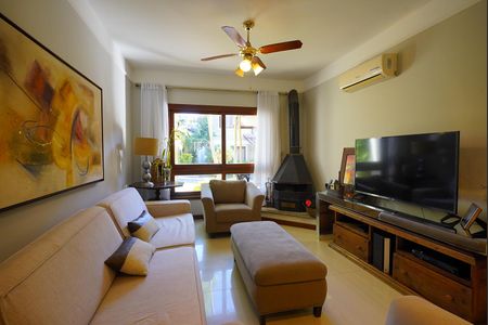 Sala de casa de condomínio à venda com 3 quartos, 196m² em Tristeza, Porto Alegre