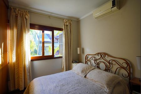 Casa de condomínio à venda com 196m², 3 quartos e 2 vagas Casa de condomínio à venda com 196m², 3 quartos e 2 vagasSuite