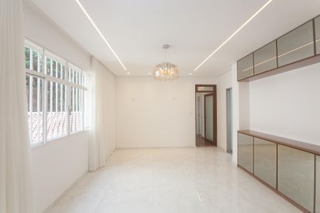 Apartamento à venda com 175m², 4 quartos e 2 vagas Apartamento à venda com 175m², 4 quartos e 2 vagassala 2