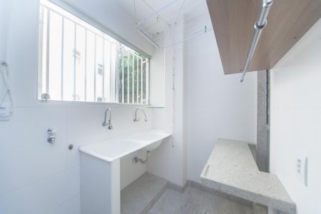 Apartamento à venda com 175m², 4 quartos e 2 vagas Apartamento à venda com 175m², 4 quartos e 2 vagasÁrea de Serviço