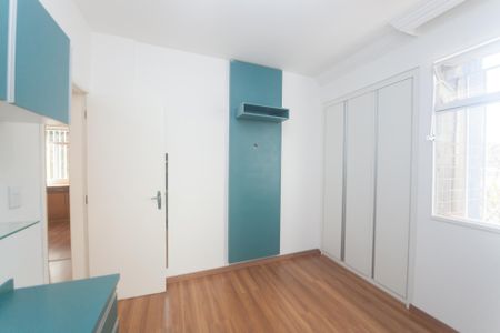 Apartamento à venda com 175m², 4 quartos e 2 vagas Apartamento à venda com 175m², 4 quartos e 2 vagasquarto 2