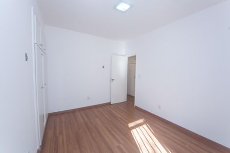 Apartamento à venda com 175m², 4 quartos e 2 vagas Apartamento à venda com 175m², 4 quartos e 2 vagasquarto 3