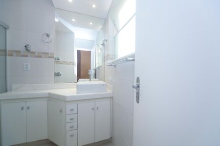 Apartamento à venda com 175m², 4 quartos e 2 vagas Apartamento à venda com 175m², 4 quartos e 2 vagasbanheiro suite banheiro suite