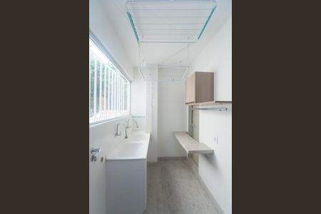 Apartamento à venda com 175m², 4 quartos e 2 vagas Apartamento à venda com 175m², 4 quartos e 2 vagasÁrea de Serviço