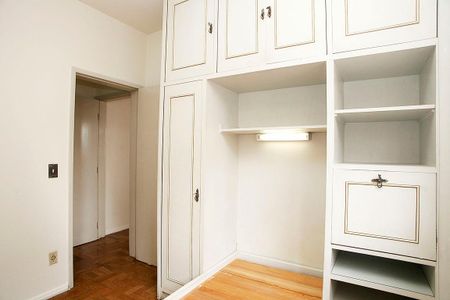Apartamento à venda com 91m², 4 quartos e 1 vagaQuarto 2