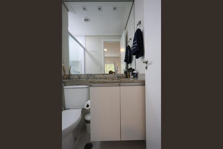 Apartamento à venda com 69m², 2 quartos e 2 vagas Apartamento à venda com 69m², 2 quartos e 2 vagasBanheiro da Suíte 1