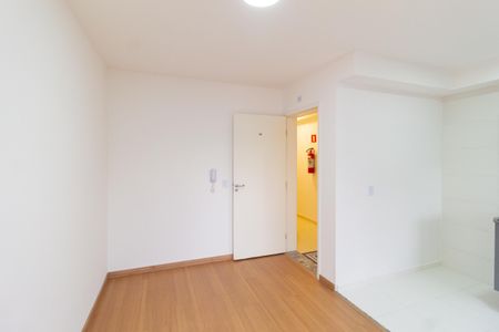 Sala de apartamento para alugar com 2 quartos, 44m² em Vila Osasco, Osasco