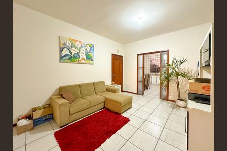 Casa para alugar com 280m², 4 quartos e 2 vagasSala de TV