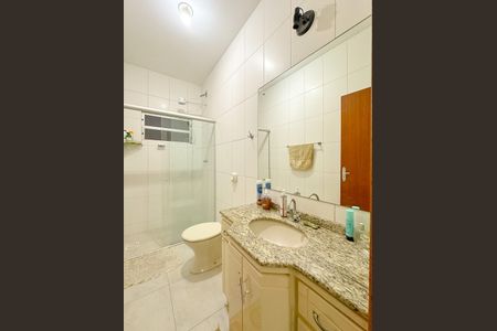 Casa para alugar com 280m², 4 quartos e 2 vagasBanheiro