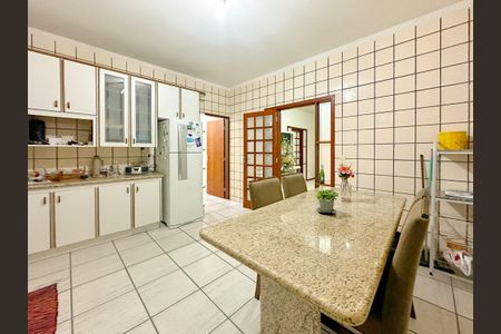 Casa para alugar com 280m², 4 quartos e 2 vagasSala/Cozinha