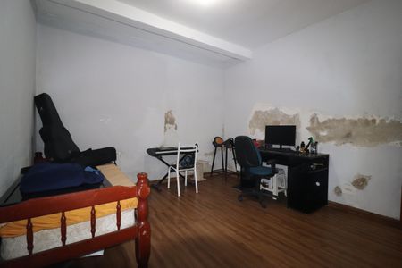 Quarto 2 de casa à venda com 3 quartos, 120m² em Vila Cecilia Maria, Santo André
