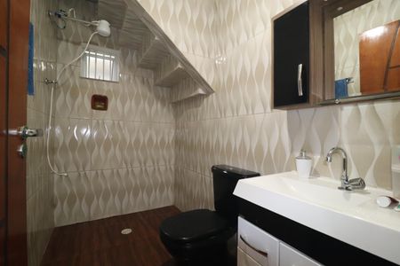 Casa à venda com 120m², 3 quartos e 1 vagaBanheiro 3