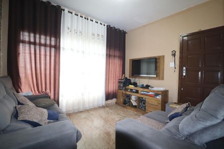 Sala de casa à venda com 3 quartos, 120m² em Vila Cecilia Maria, Santo André