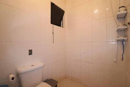 Casa à venda com 120m², 3 quartos e 1 vagaBanheiro 2