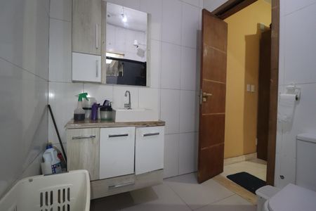 Casa à venda com 120m², 3 quartos e 1 vagaBanheiro Quarto 1 suíte