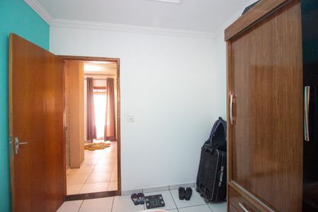 Casa à venda com 200m², 3 quartos e 3 vagasQuarto 2