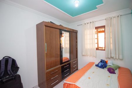 Quarto 2 de casa à venda com 3 quartos, 200m² em Tropical, Contagem