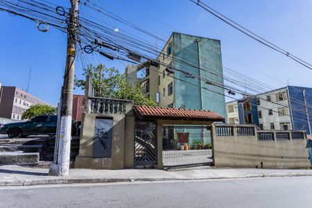 Apartamento para alugar com 65m², 2 quartos e sem vagaFachada