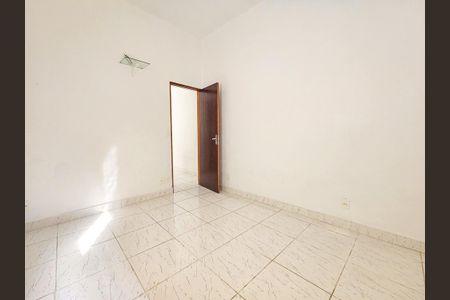Quarto 1 de casa para alugar com 2 quartos, 60m² em Jardim Casablanca, São Paulo