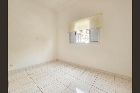 Quarto 2 de casa para alugar com 2 quartos, 60m² em Jardim Casablanca, São Paulo