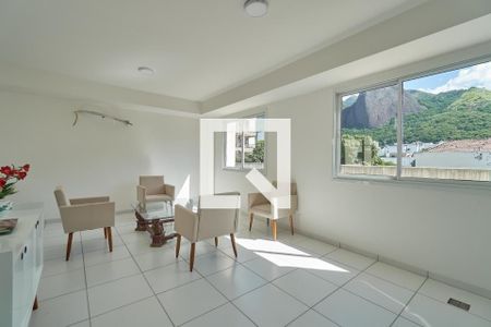 Apartamento para alugar com 71m², 2 quartos e 1 vagaÁrea comum