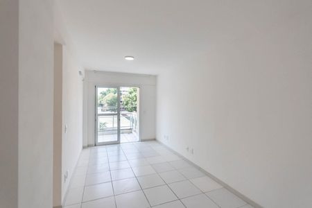 Apartamento para alugar com 71m², 2 quartos e 1 vagaSala