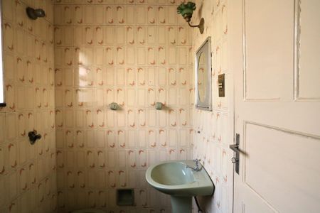 Casa para alugar com 150m², 2 quartos e 3 vagasBanheiro