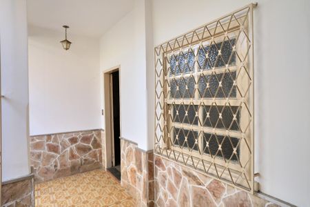 Casa para alugar com 150m², 2 quartos e 3 vagasEntrada