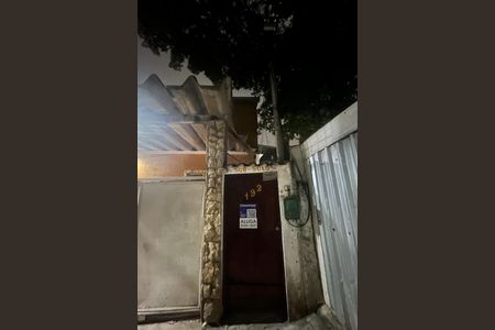 Casa para alugar com 4m², 2 quartos e sem vagaPlaca
